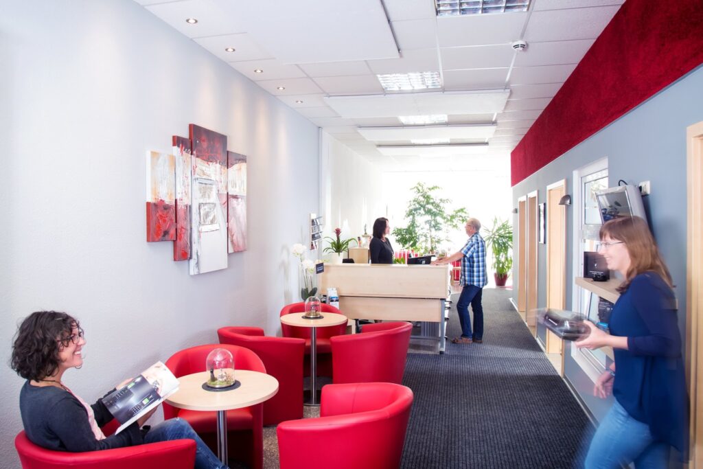 hearing aids shop open